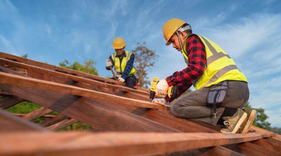 Professional Flat Roofing Installation services in Bloomfield Hills, MI